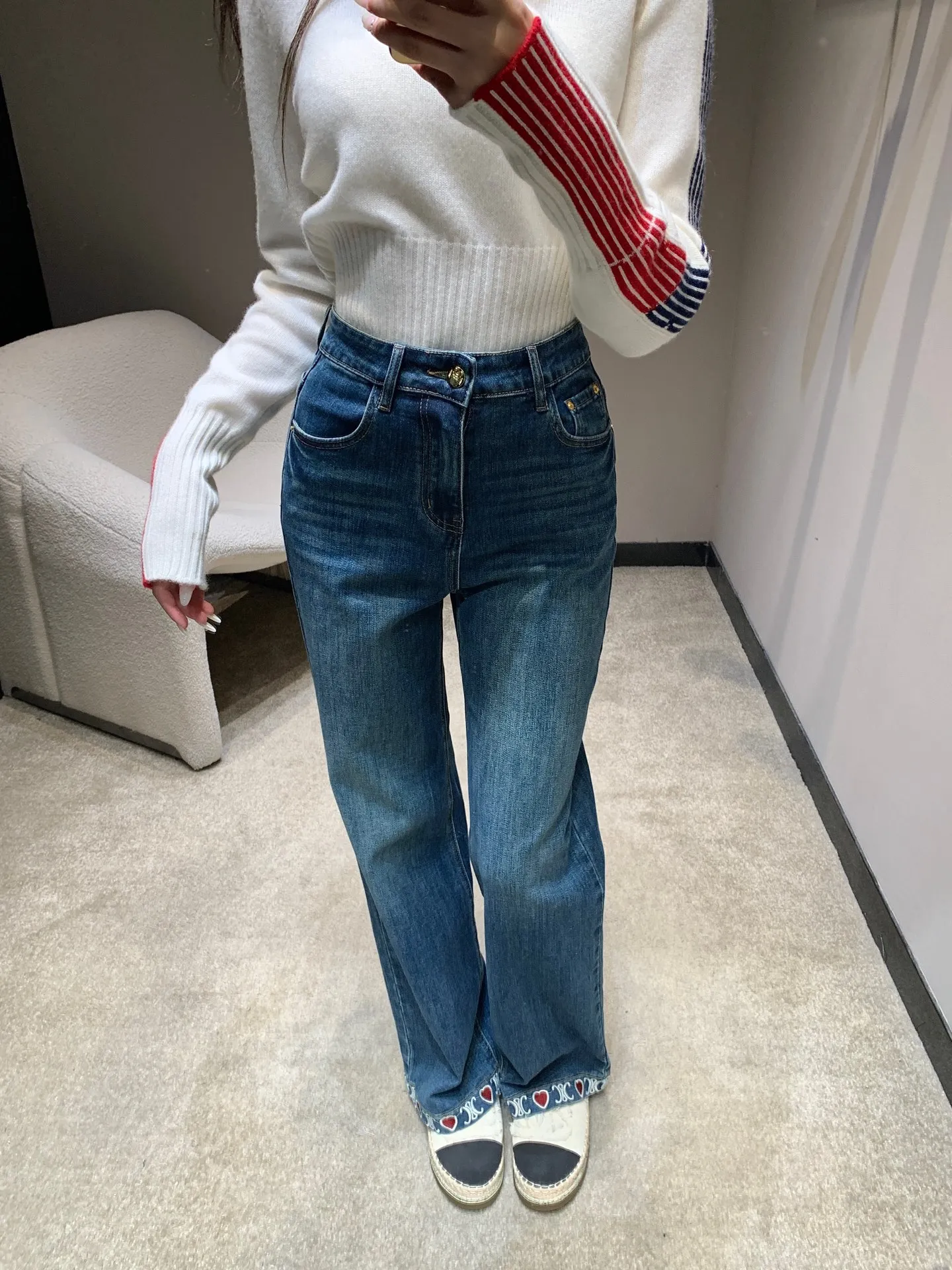 Arc de Triomphe Heart Jeans view 3