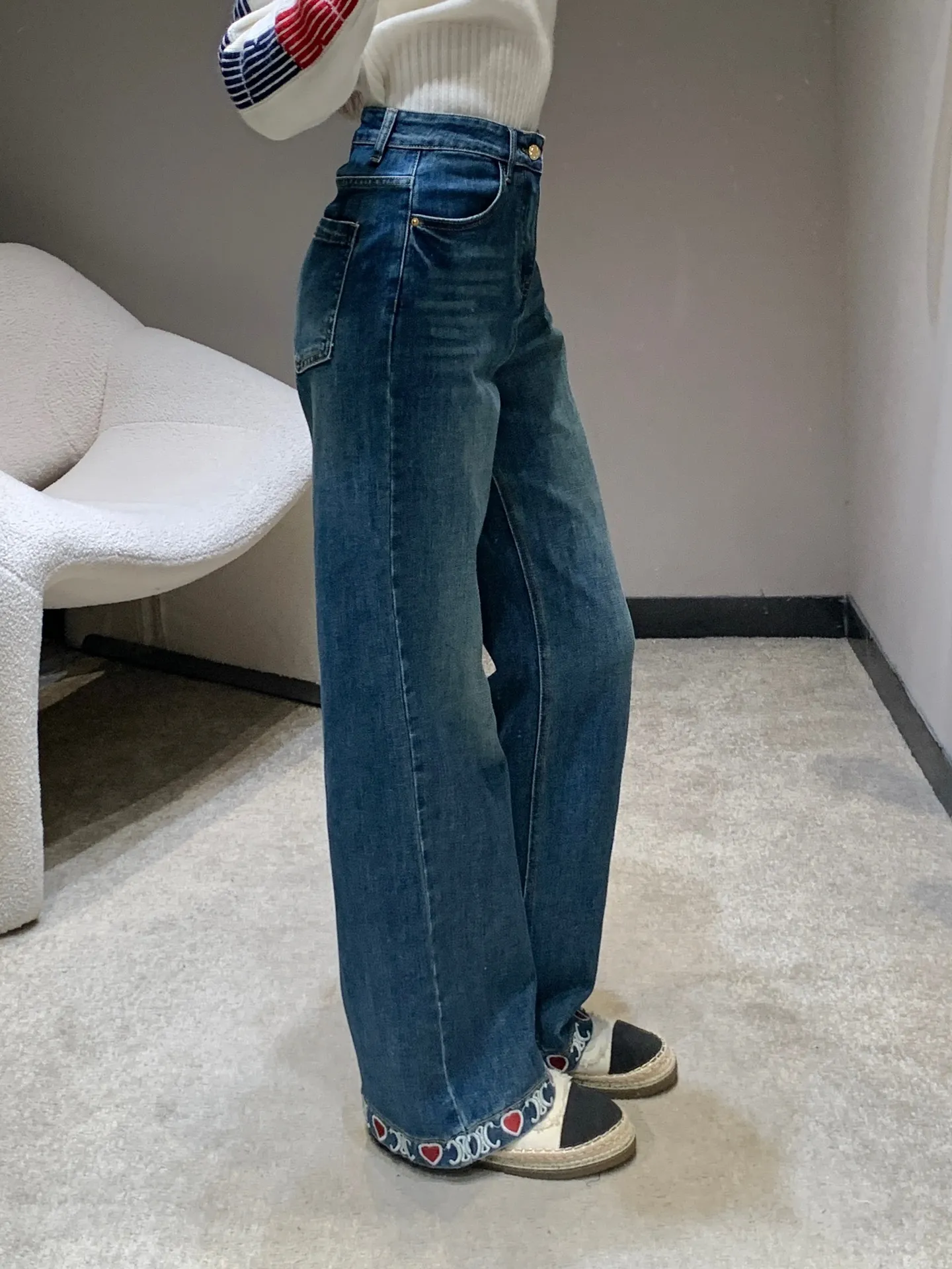 Arc de Triomphe Heart Jeans view 7
